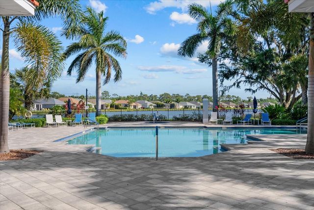 7526 RIDGELAKE CIRCLE, Bradenton, FL 34203