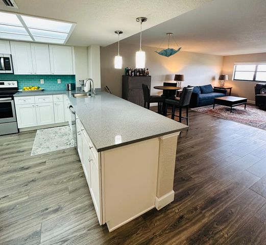 3200 Port Royale Drive N 2004, Fort Lauderdale, FL 33308