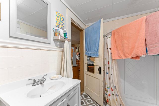 102 W Sparta St, Mcminnville, TN 37110