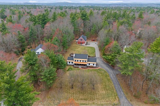 13 Newstead Street, Litchfield, NH 03052