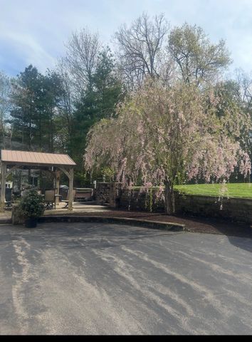 13 Newstead Street, Litchfield, NH 03052
