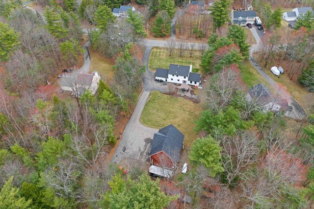 13 Newstead Street, Litchfield, NH 03052