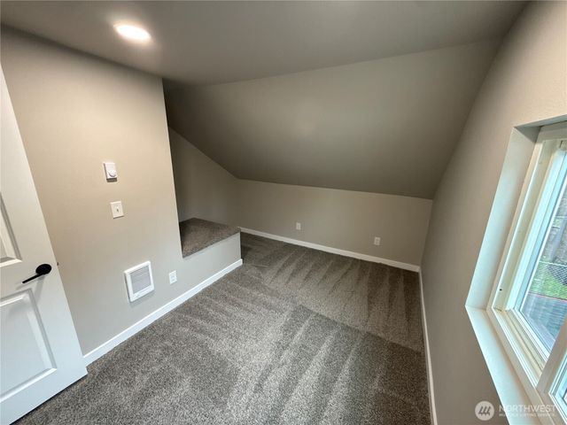 4123 McCall Boulevard W, Bremerton, WA 98312
