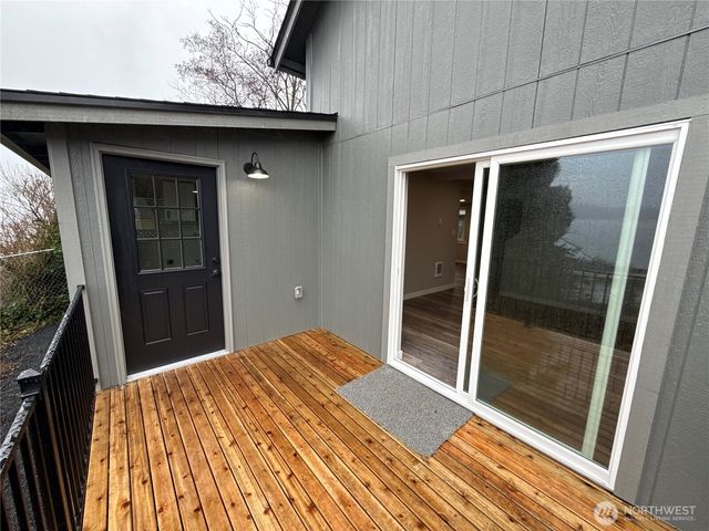 4123 McCall Boulevard W, Bremerton, WA 98312