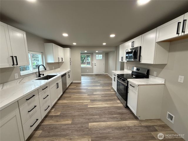 4123 McCall Boulevard W, Bremerton, WA 98312