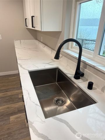 4123 McCall Boulevard W, Bremerton, WA 98312