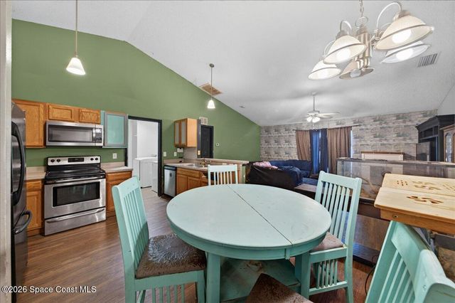 1802 Wildcat Avenue SE, Palm Bay, FL 32909