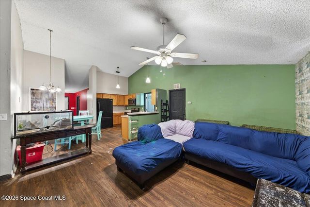 1802 Wildcat Avenue SE, Palm Bay, FL 32909