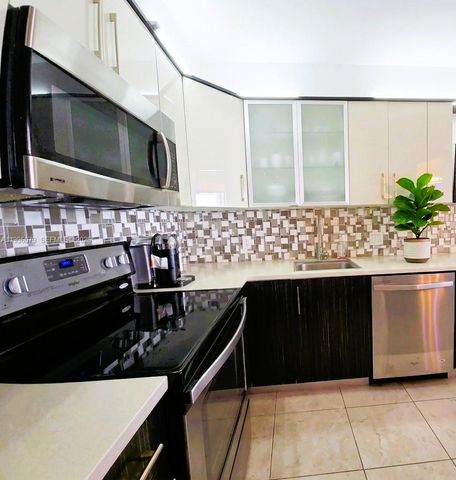 2851 NE 183rd St 906E, Aventura, FL 33160