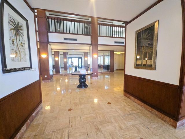 2851 NE 183rd St 906E, Aventura, FL 33160