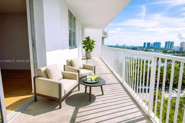 2851 NE 183rd St 906E, Aventura, FL 33160