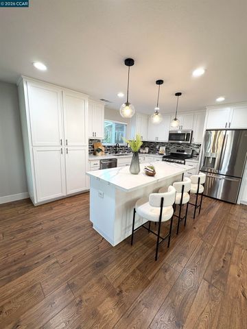 61 Galleon Way, Pittsburg, CA 94565