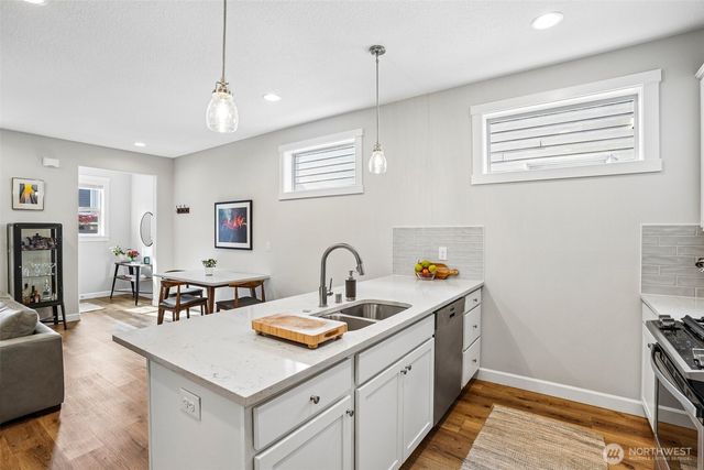 13715 NW 7th Place, Vancouver, WA 98685