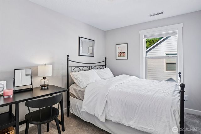 13715 NW 7th Place, Vancouver, WA 98685