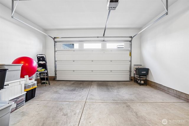 13715 NW 7th Place, Vancouver, WA 98685