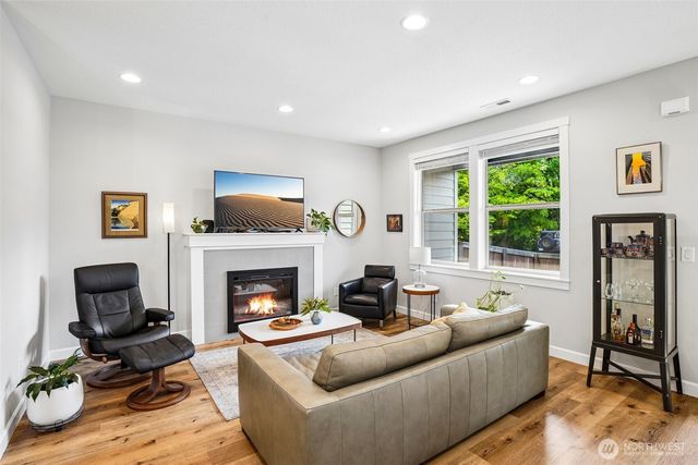 13715 NW 7th Place, Vancouver, WA 98685