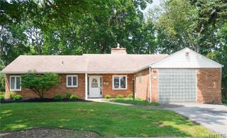 86 Farber Ln, Amherst, NY 14221