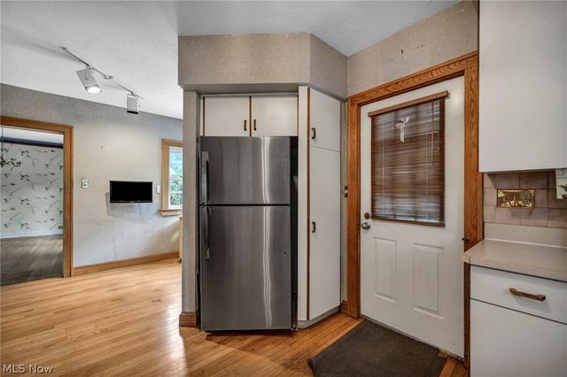 3295 Glencairn Road, Shaker Heights, OH 44122