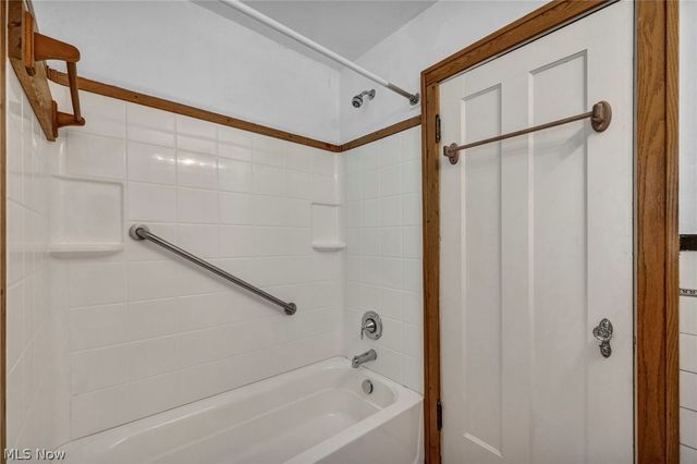 3295 Glencairn Road, Shaker Heights, OH 44122
