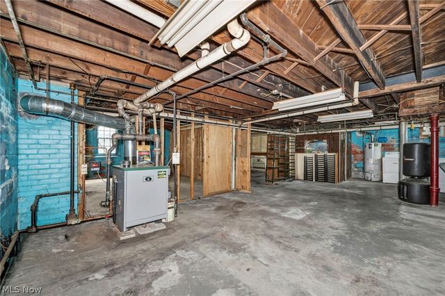 3295 Glencairn Road, Shaker Heights, OH 44122