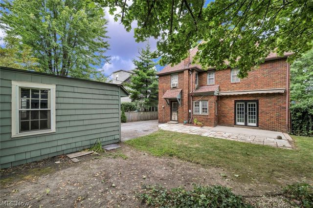 3295 Glencairn Road, Shaker Heights, OH 44122
