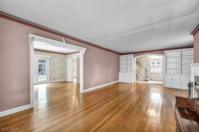 3295 Glencairn Road, Shaker Heights, OH 44122