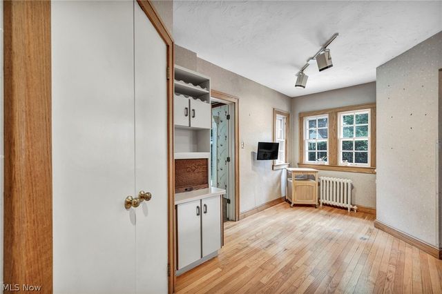 3295 Glencairn Road, Shaker Heights, OH 44122