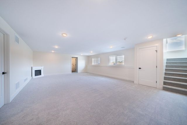 3441 S Linden Ct, Wichita, KS 67210