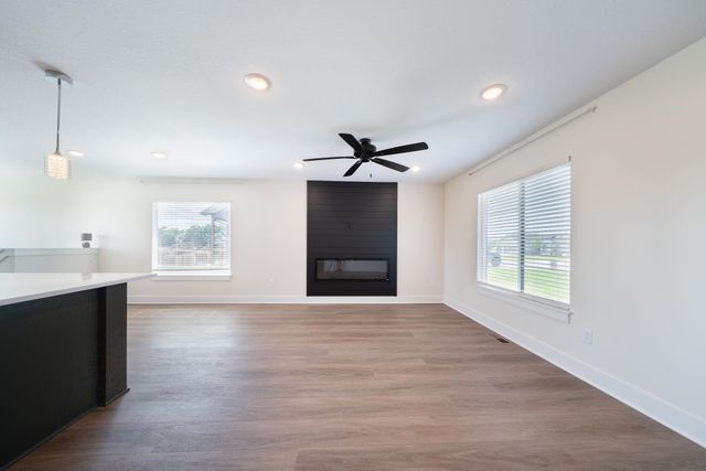 3441 S Linden Ct, Wichita, KS 67210