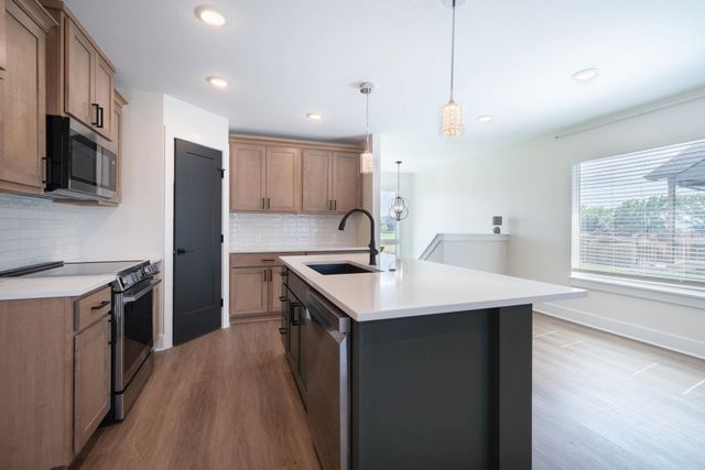 3441 S Linden Ct, Wichita, KS 67210
