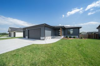 3441 S Linden Ct, Wichita, KS 67210