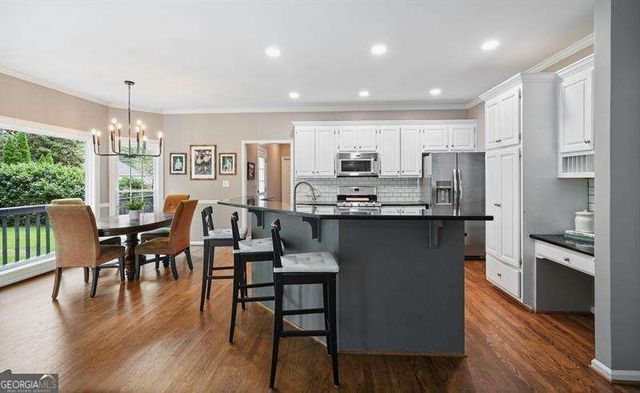 1011 Fairway Valley Drive, Woodstock, GA 30189