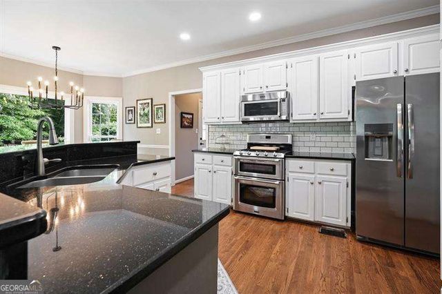 1011 Fairway Valley Drive, Woodstock, GA 30189