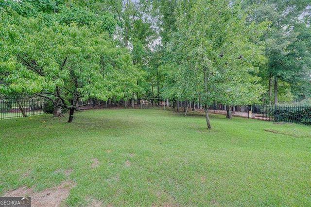 1011 Fairway Valley Drive, Woodstock, GA 30189