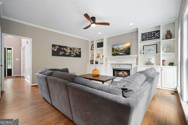 1011 Fairway Valley Drive, Woodstock, GA 30189
