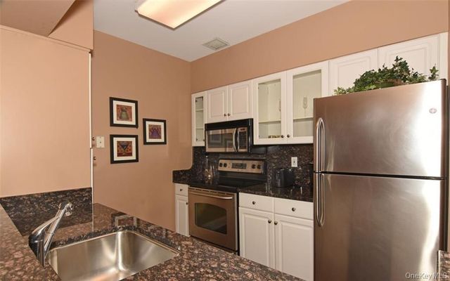 100 New Roc City Place 308, New Rochelle, NY 10801