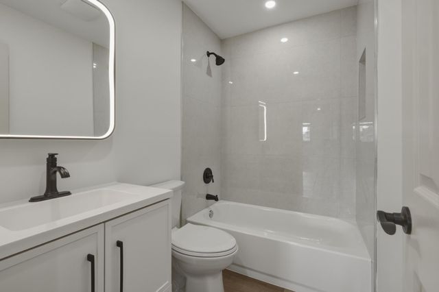 6711 NW 28th Terrace, Fort Lauderdale, FL 33309