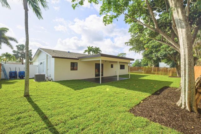 6711 NW 28th Terrace, Fort Lauderdale, FL 33309