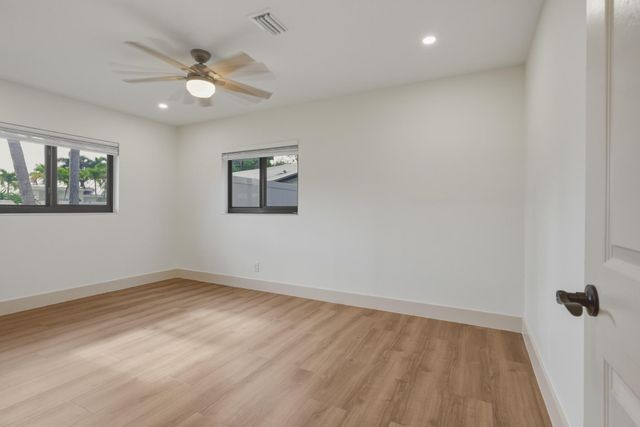 6711 NW 28th Terrace, Fort Lauderdale, FL 33309