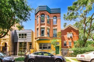 1252 N Artesian Avenue, Chicago, IL 60622