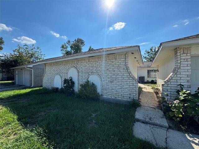 23227 Low Ridge, Spring, TX 77373