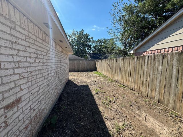 23227 Low Ridge, Spring, TX 77373