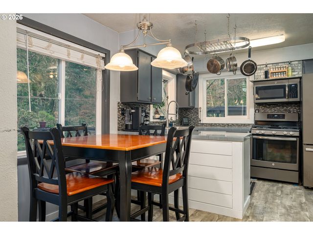 2685 Sw 89TH Ave, Portland, OR 97225