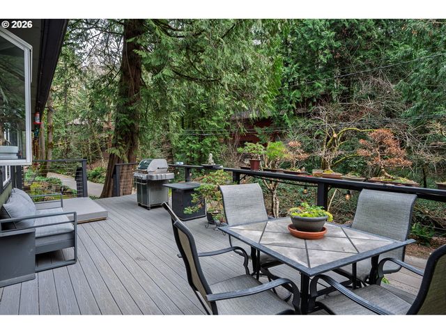 2685 Sw 89TH Ave, Portland, OR 97225