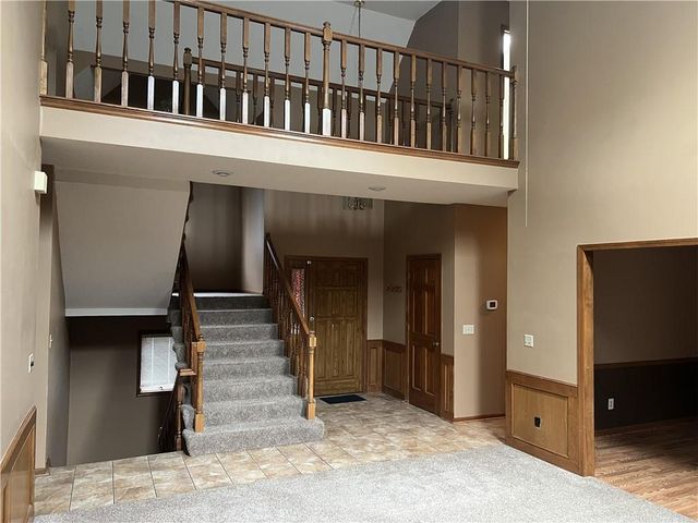 2430 NW Windwood Drive, Lee's Summit, MO 64081