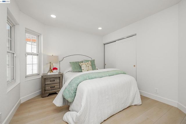 4900 Creekwood Dr, Fremont, CA 94555