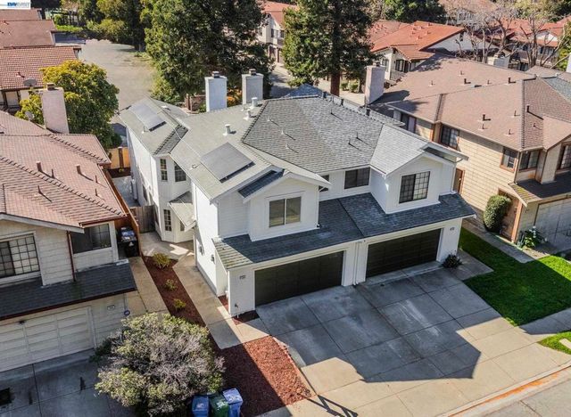 4900 Creekwood Dr, Fremont, CA 94555