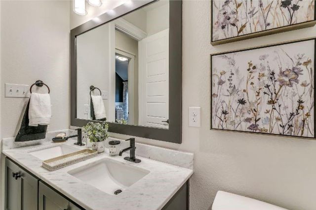 750 Indian Blanket Drive, Midlothian, TX 76065