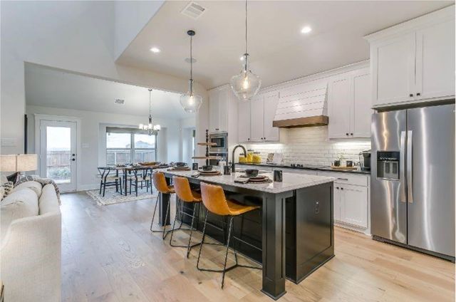 750 Indian Blanket Drive, Midlothian, TX 76065