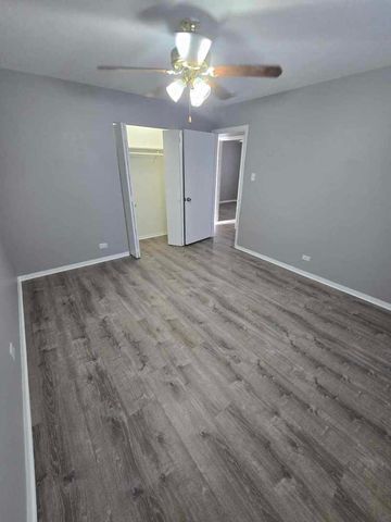 9621 S Kostner Avenue, Oak Lawn, IL 60453